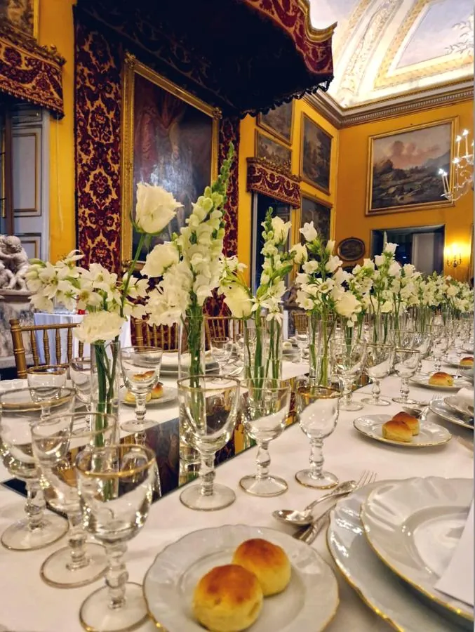 Sala Poussin, Palazzo Doria Piazza del Collegio Romano 2 Roma — Raffaele De Luca catering e banqueting