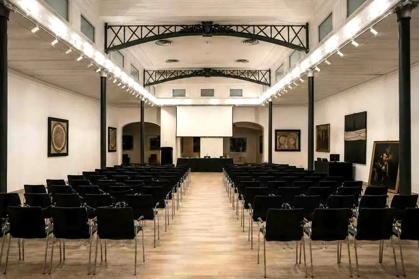 Meeting convegno conferenza, Studio Liberty Via del Monte della Farina 51 Roma — spazio congressi Roma
